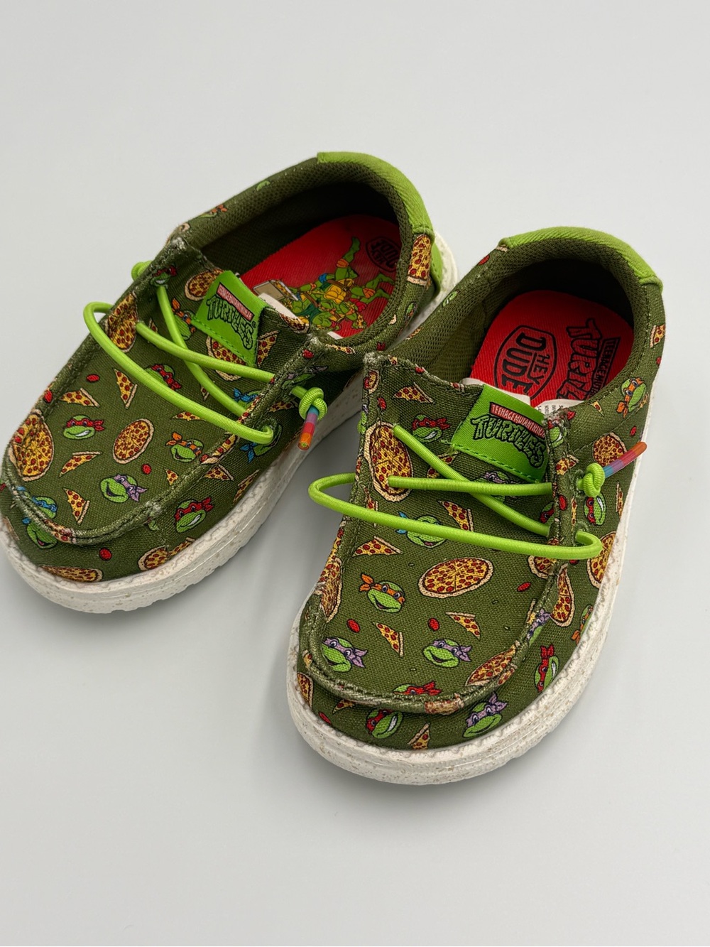 Hey Dude x Teenage Mutant Ninja Turtle Wally C8 Toddler Slip on Shoes Pizza TMNT